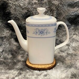 Royal Doulton Laureate - H5060